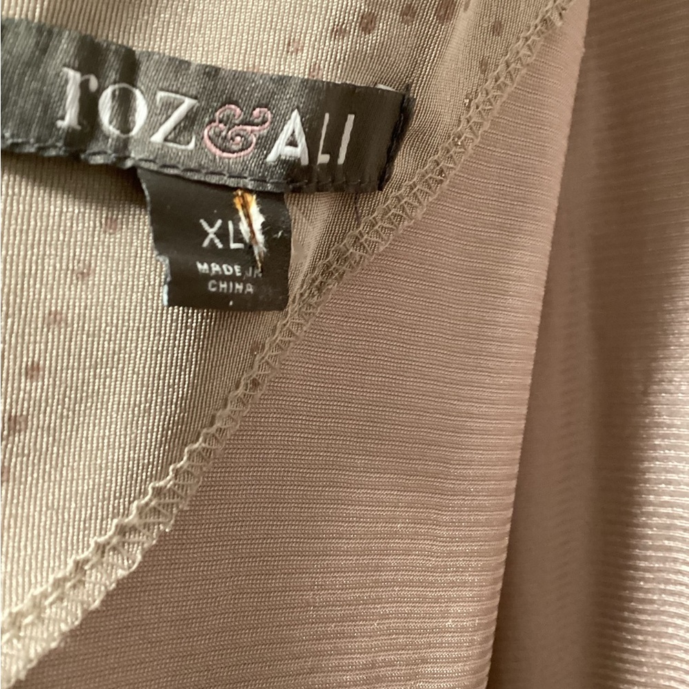 Roz & Ali XL Beige dress